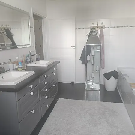 Teletravail & Bien-etre Inclus Avec , Wifi Debit Et Repas Proche De Carcassonne Bed & Breakfast Pexiora